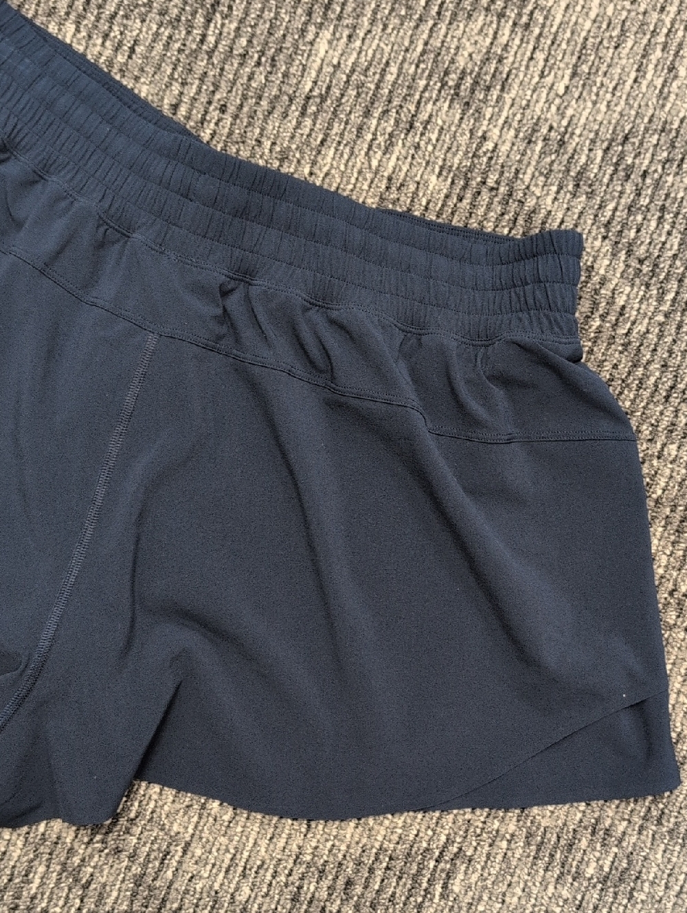 Lululemon Shake It Out High-Rise Run Short 2.5” Navy XL - Picture 8 of 14